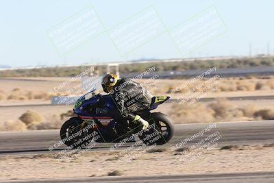 media/Dec-07-2025-CVMA (Sun) [[3e7d2de5dc]]/Race 15-Amateur Formula Open/